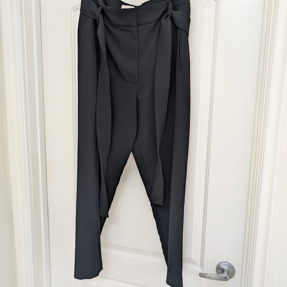 Aritzia Wilfred Black Trousers with Elegant Tie Accent